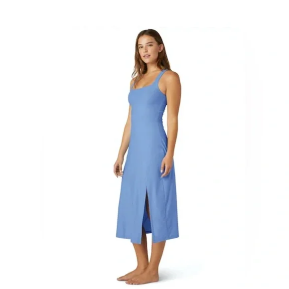 Beyond Yoga Featherweight Getaway Dress Size Large in Flower Blue Heather - Picture 2 of 11